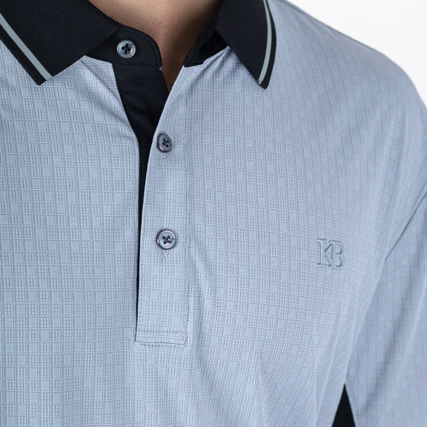 Playera Polo Manga Corta Slim Fit Costados en Negro | KHAKI & BLUES